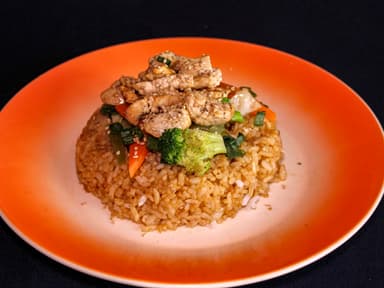 Yakimeshi de Pollo