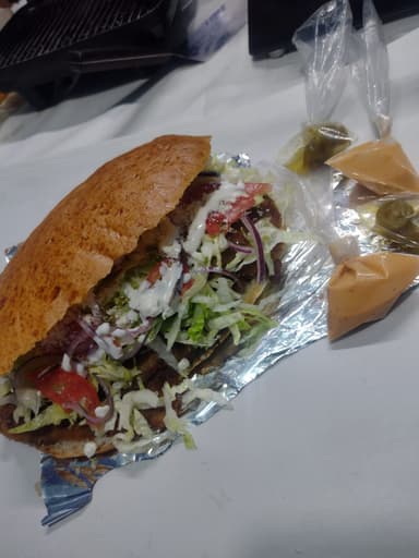 Torta De Pierna Y BBQ.