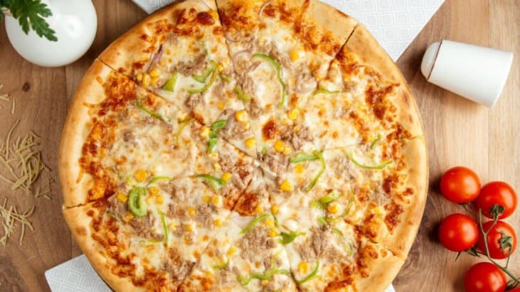 Pizza de Atún, Grande