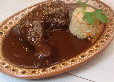 Pollo con Mole San José