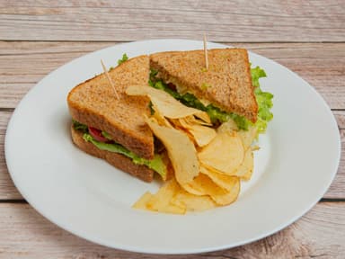 Sandwich de pollo, 180 g