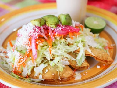 Orden de 2 Tacos Dorado de Pollo.