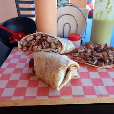 Combo Burrito + Bebida