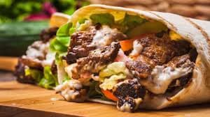 Burrito Arrachera con Queso y Verduras Salteadas