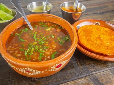 litro de consomé con carne