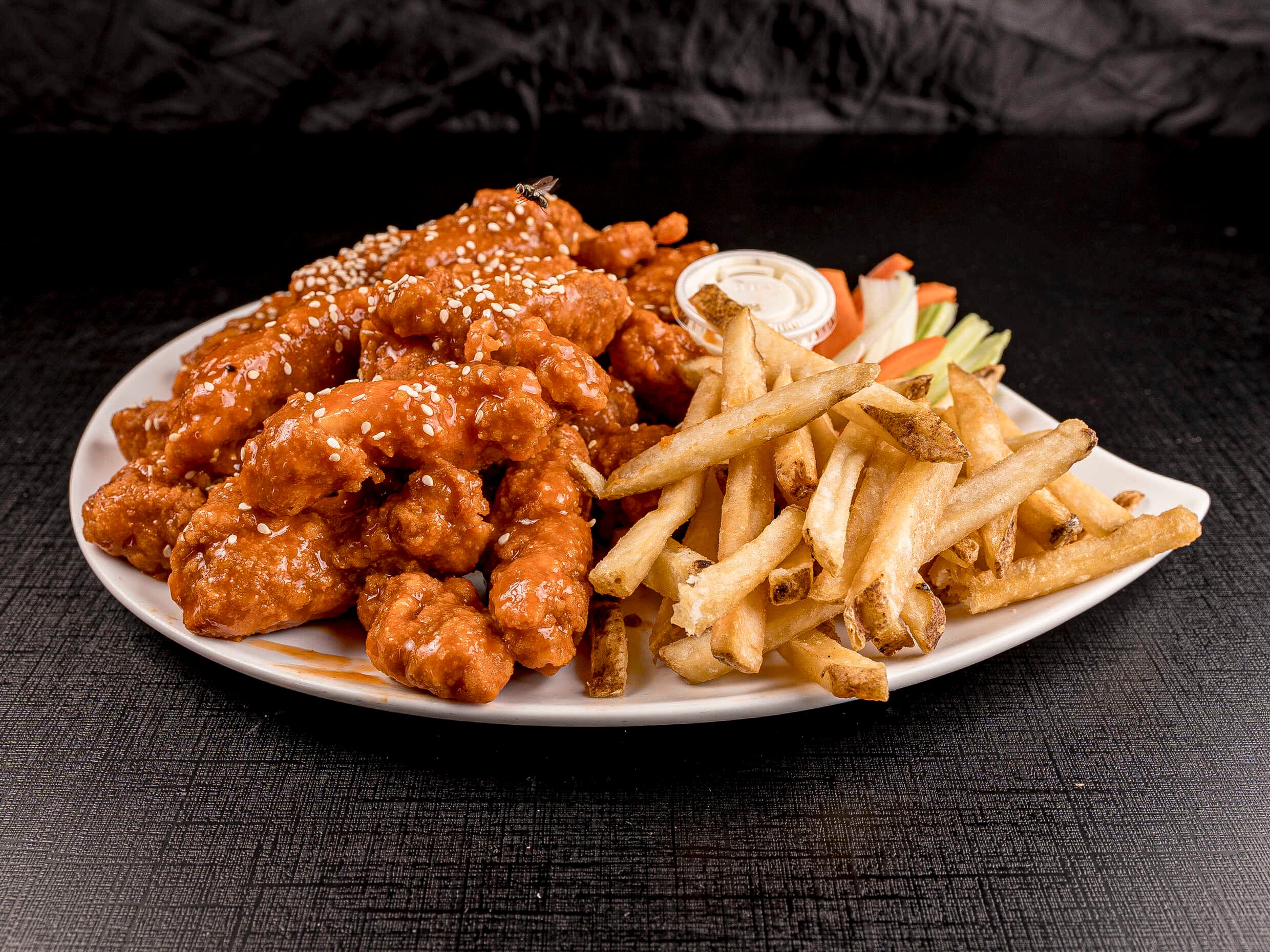 25 Boneless and fries