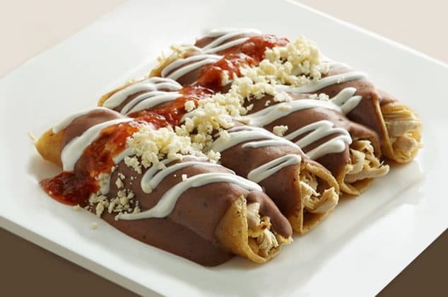 Enfrijoladas con Pollo