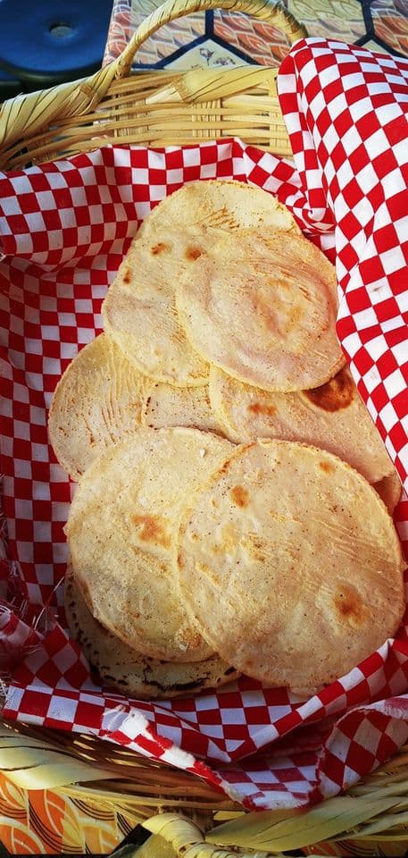 Tacos de Tortilla Artesanal (hecha a Mano)