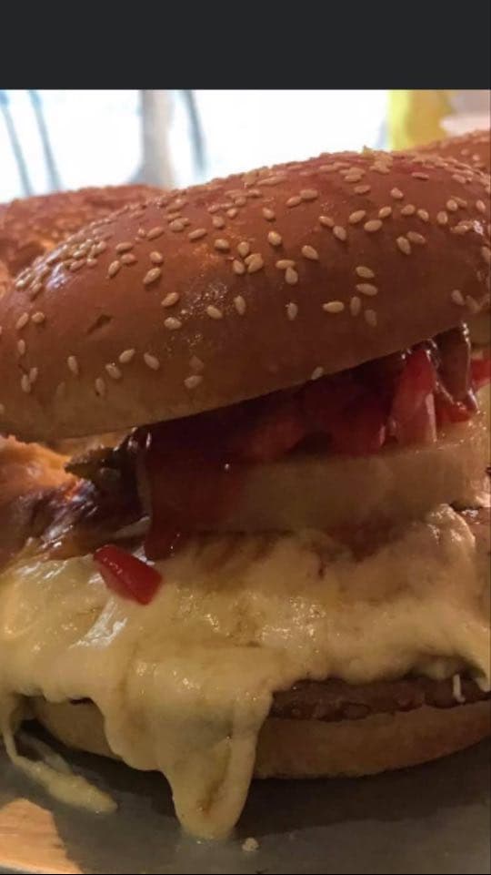 Combo Hamburguesa Especial + Papas + Coca-Cola