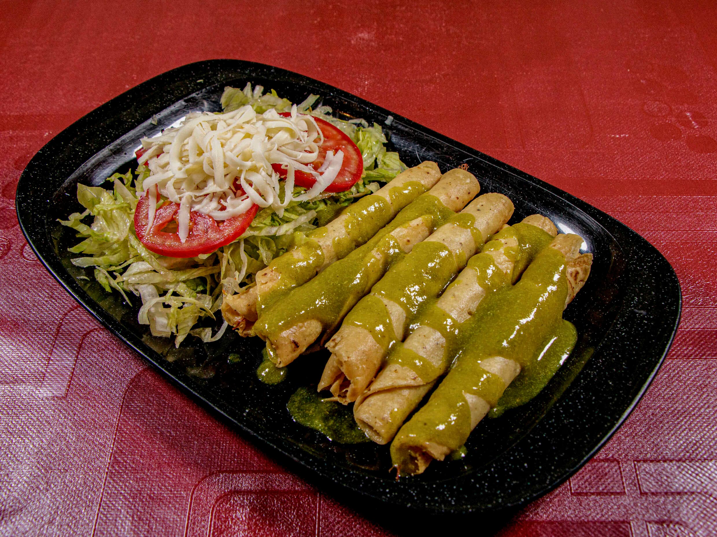 Flautas de Picadillo