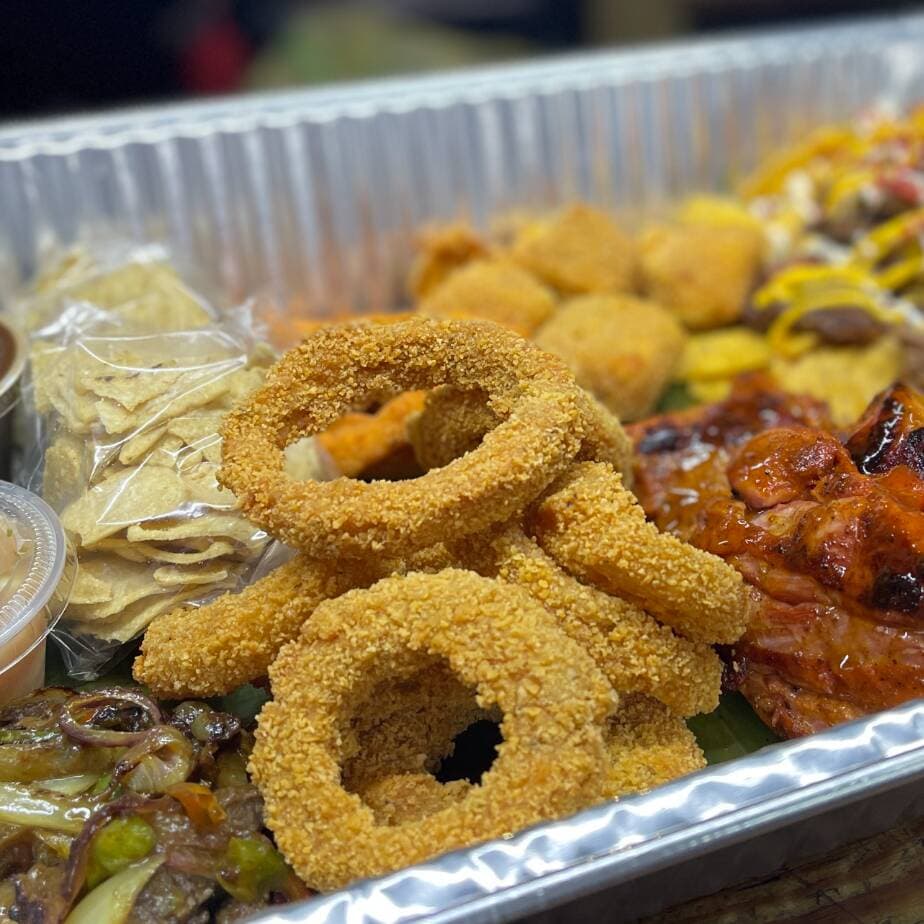 Bandeja familiar med con pepsi 2.5 l