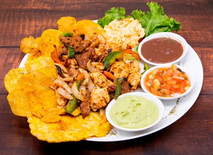 Patacon 1 (Fajitas de Pollo + Acompañam)