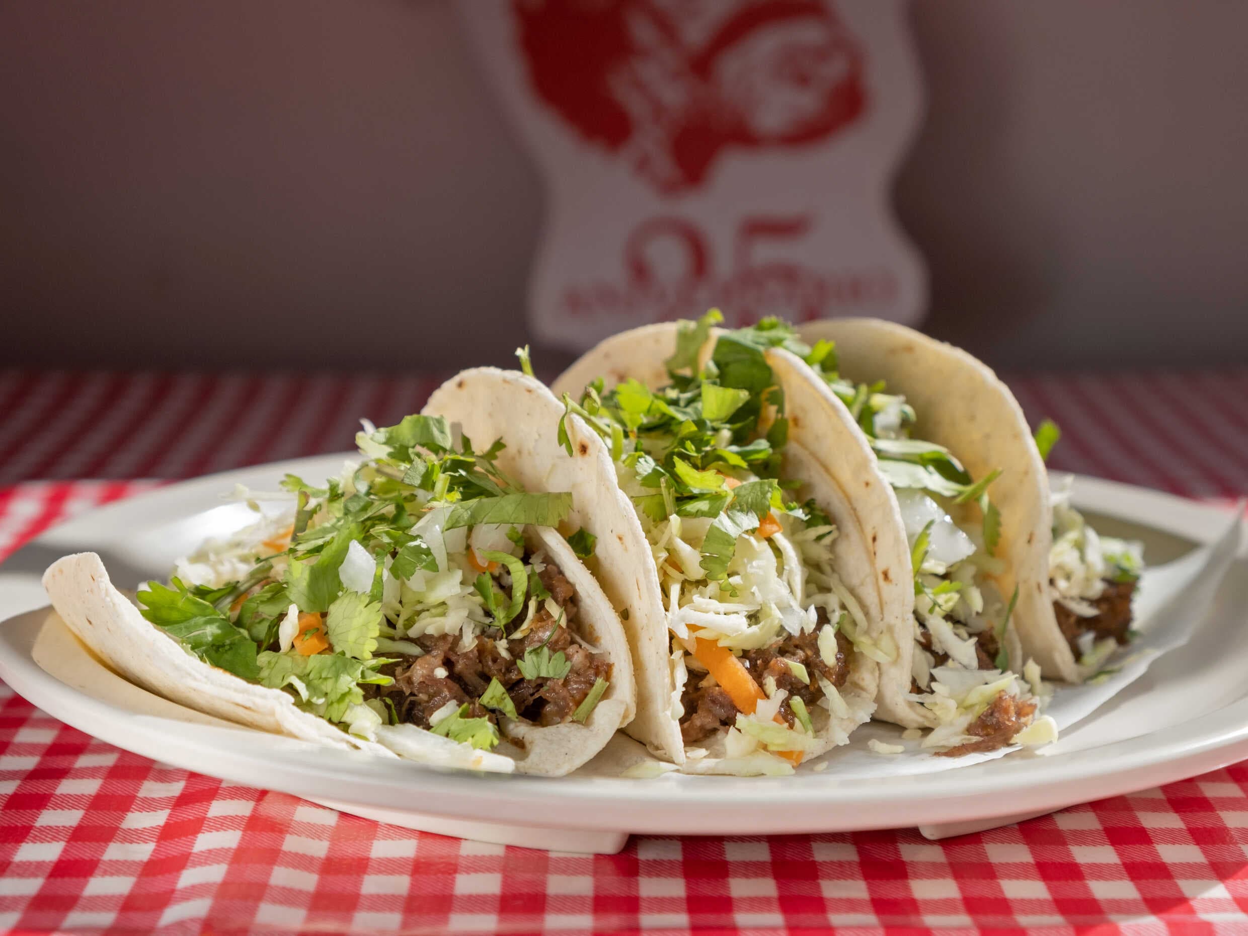 Orden de Tacos de Barbacoa.