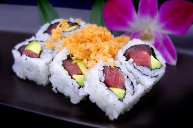 Maguro Roll