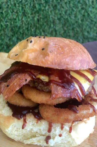 Hamburguesa Western + Agua Fresca