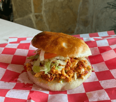 Lonche de Huevo con Chorizo