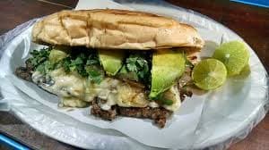 combo tacos y tortas
