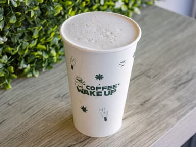 Chai Latte Especias MD 16 oz En las Rocas
