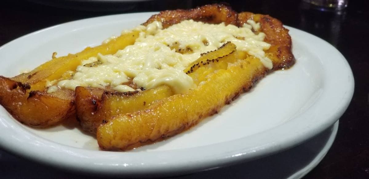 Plátano Maduro con Queso