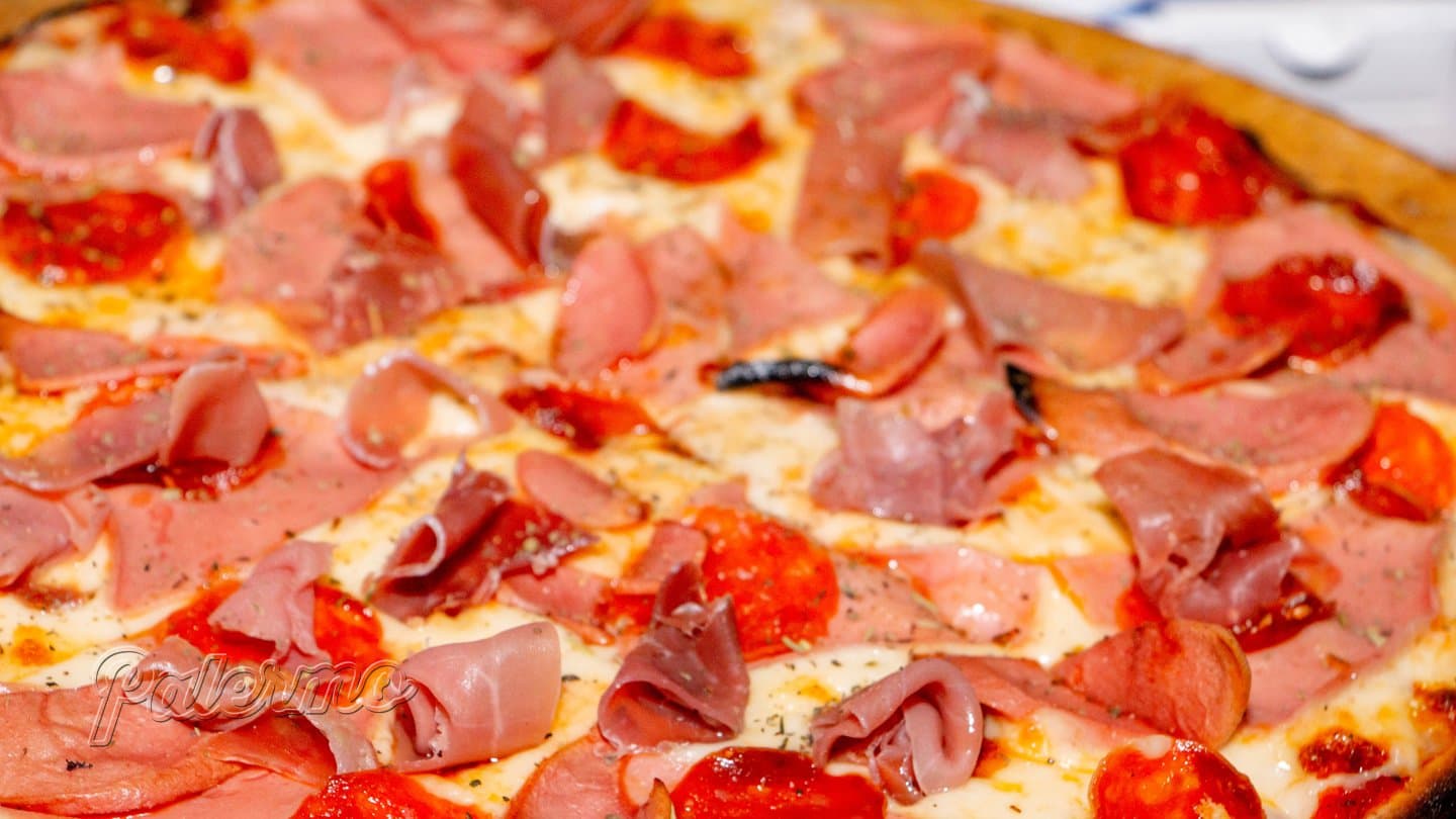 Pizza Carnes Frías