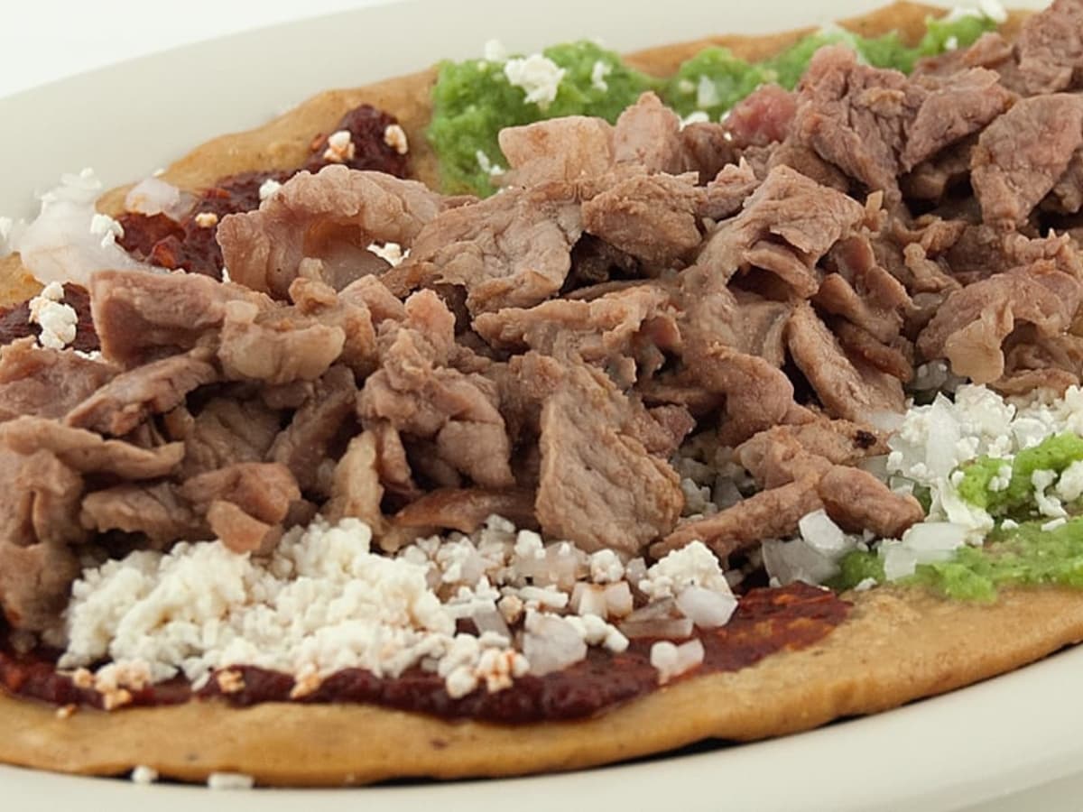 Huarache con Bistec