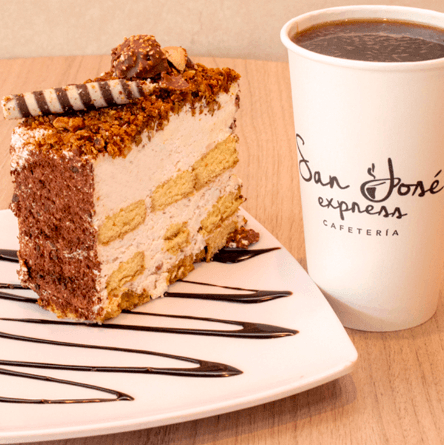 Combo Rebanada Tiramisú y Café
