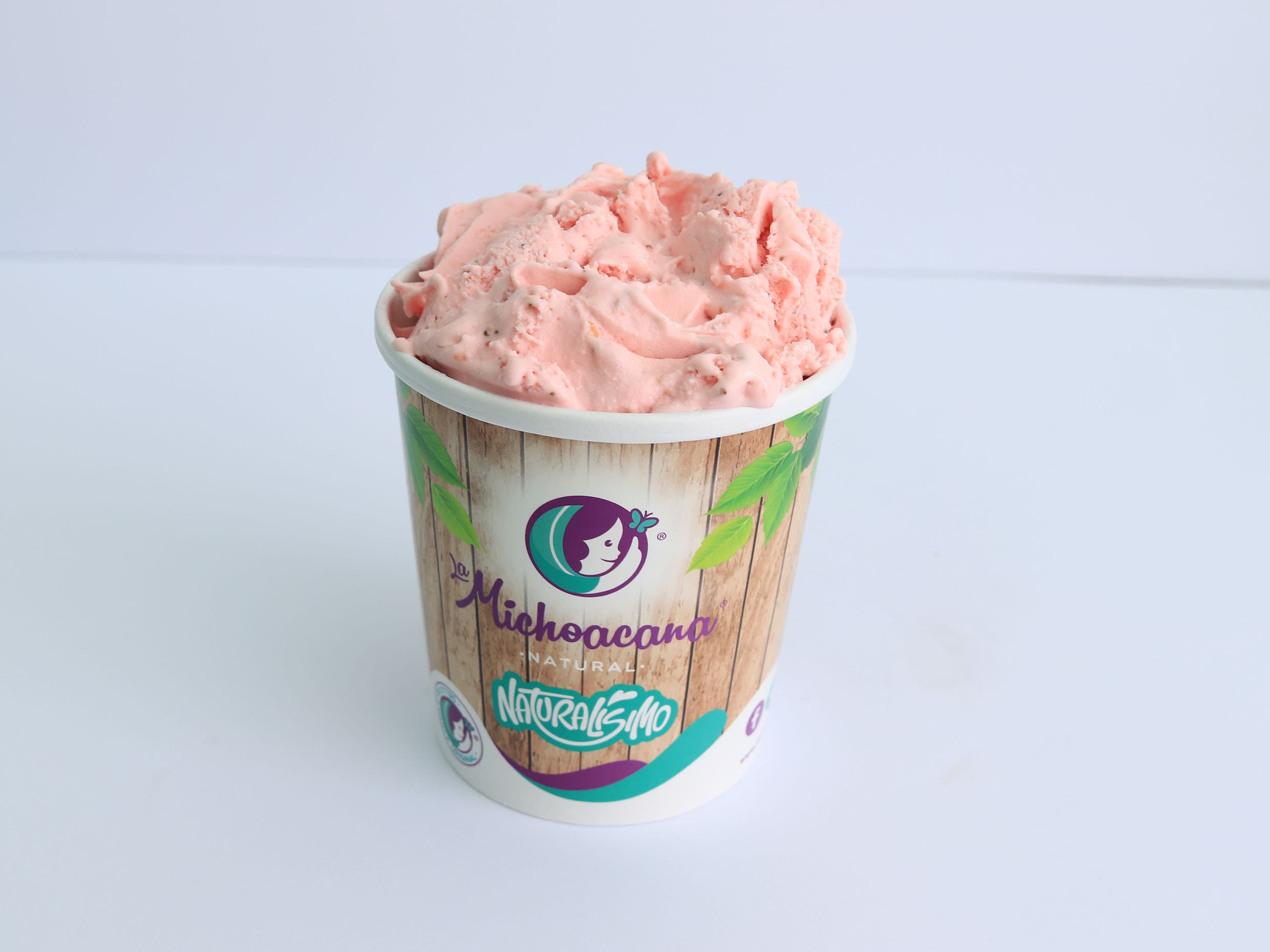 HELADO SABOR FRESA CON CREMA