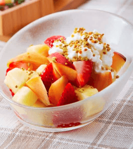 Plato de Fruta en Ensalada