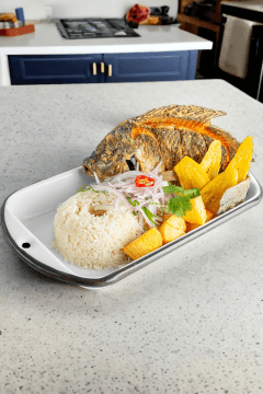 Pescadito Frito Chalaco