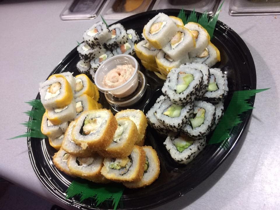 Sushi Charola con 6 Rollos