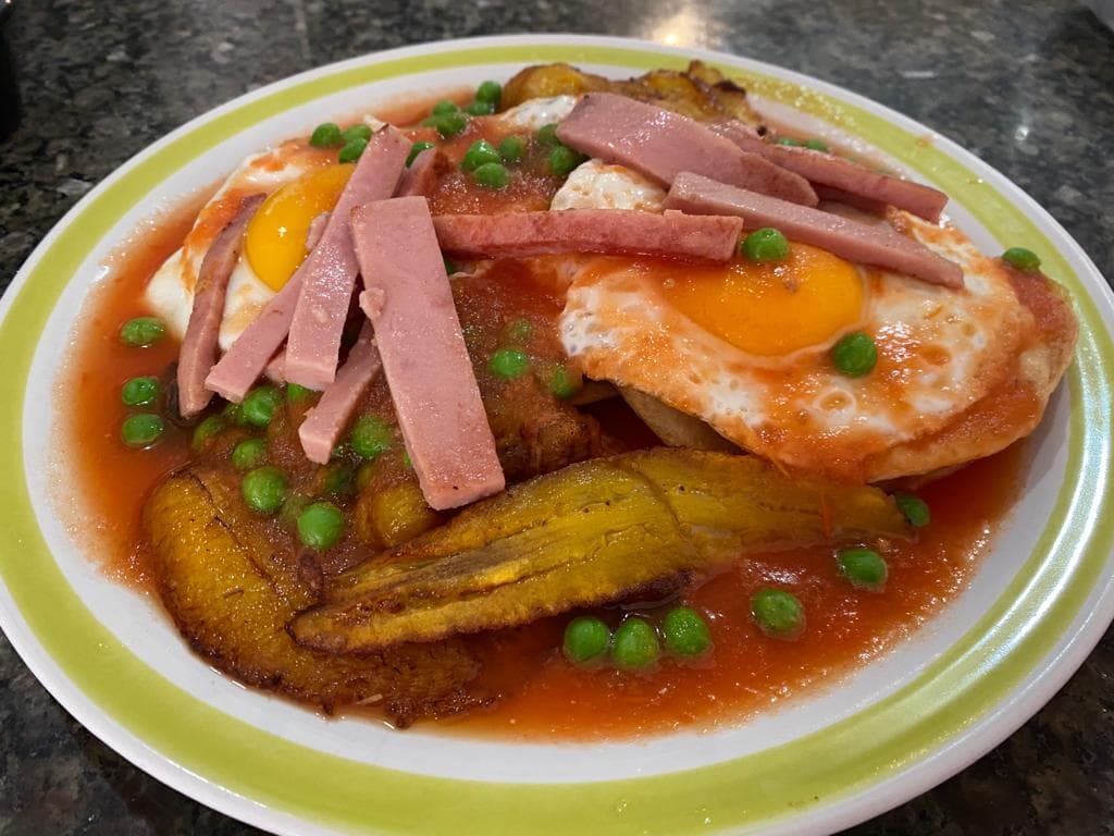 Huevos Motuleños