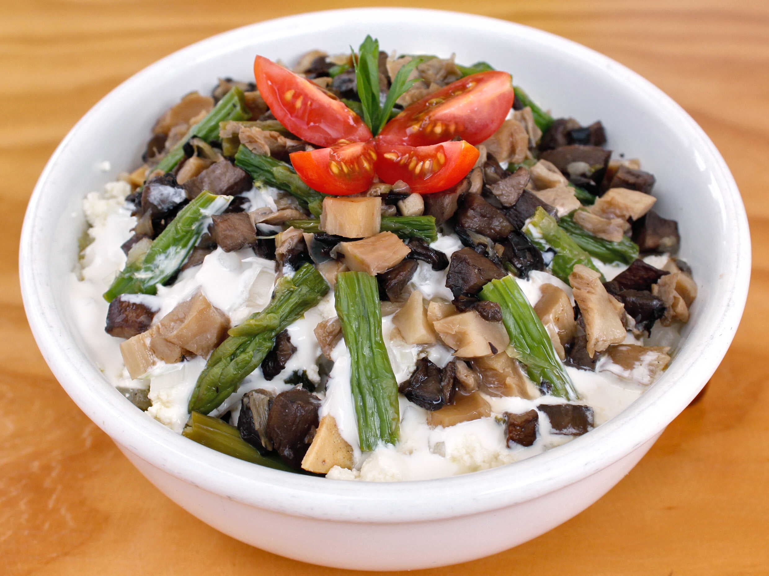 Chilaquiles Veggie con Totopos Tradicionales