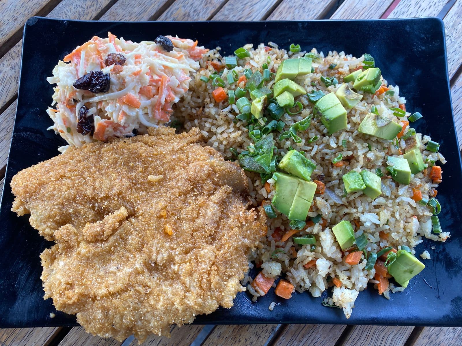 PESCADO EMPANIZADO.