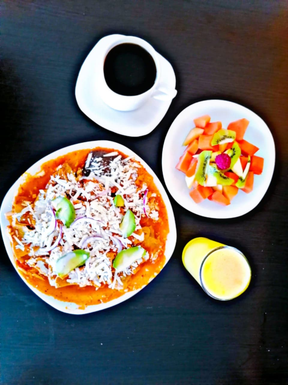 Combo Chilaquiles Rojos - Basics