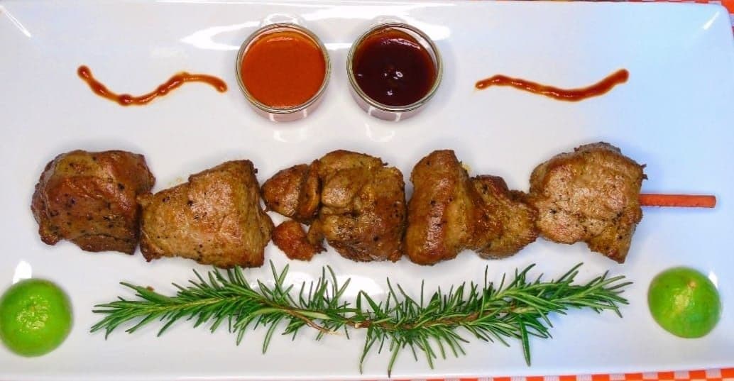 Brocheta de lomo de cerdo