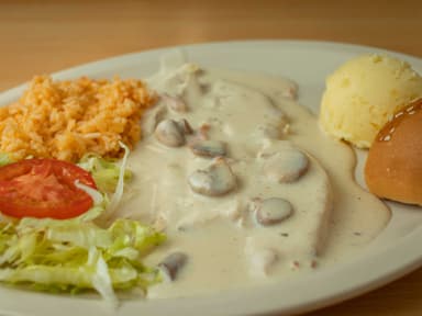 Pechuga en crema de campiñones