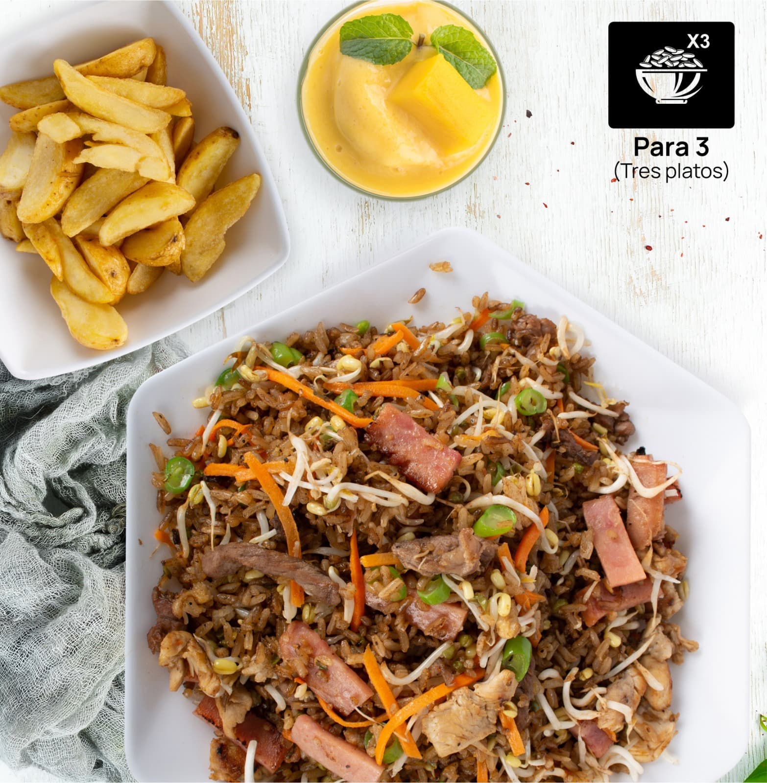 Arroz Mixto Para 3 + 3 Bebidas de la Casa