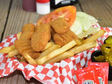 ORDEN DE NUGGETS CON PAPAS