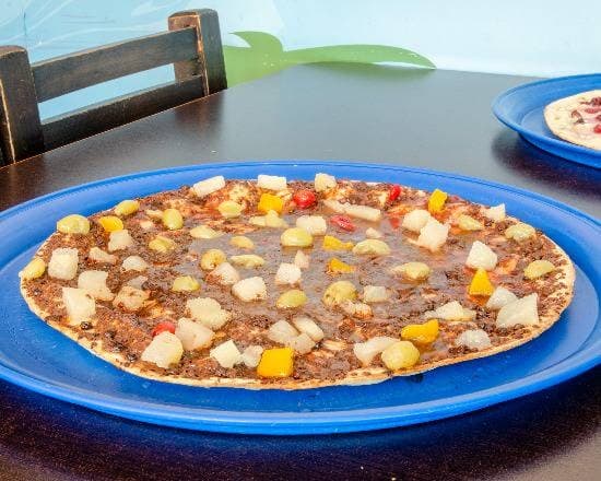 Pizza Chocolate Negro con Fresas