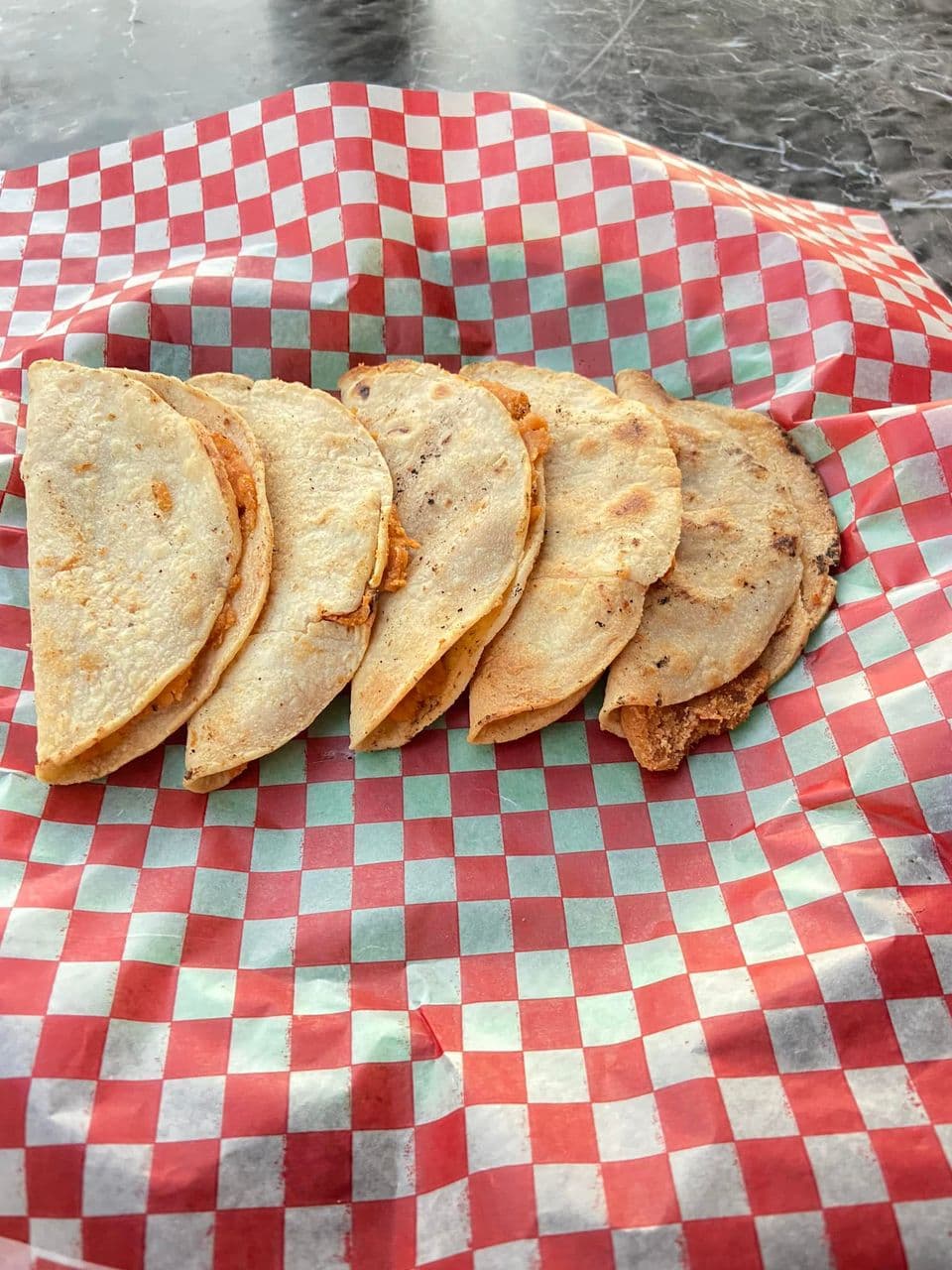 combo Quesadilla de carne asada+Orden tacos frijol