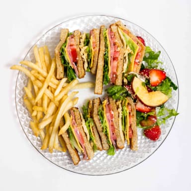 Combo Club Sándwich + Agua de Sabor