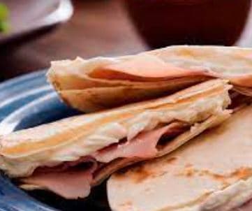 Quesadillas de Harina 2 Piezas
