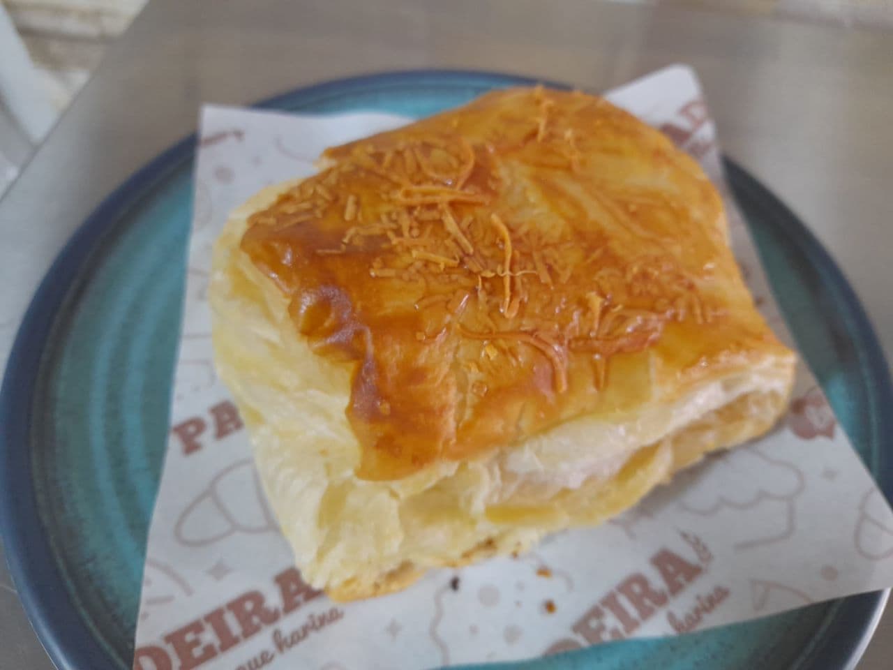 Pastel de Tocineta y Mozzarella