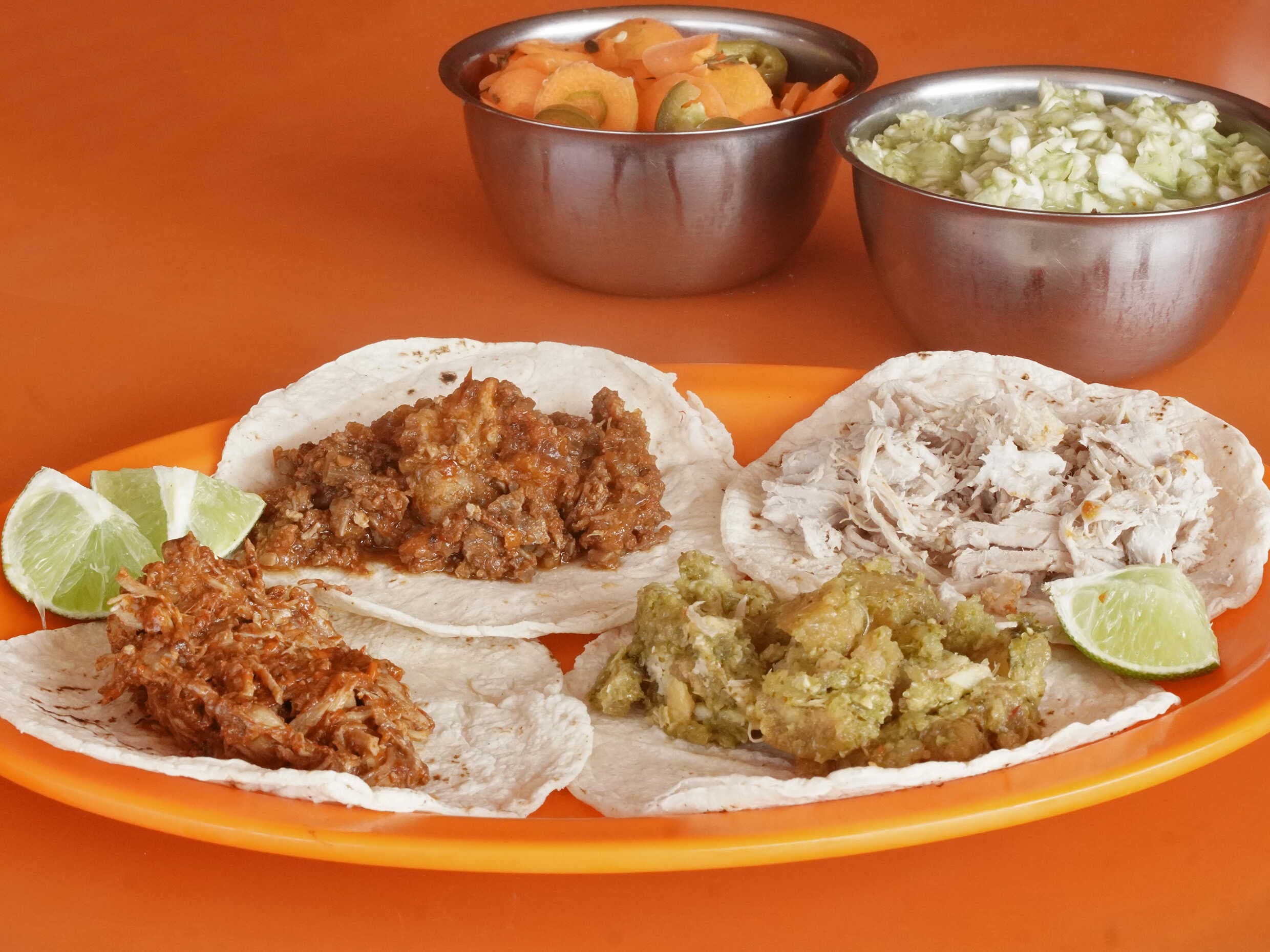 Tacos de Guisado