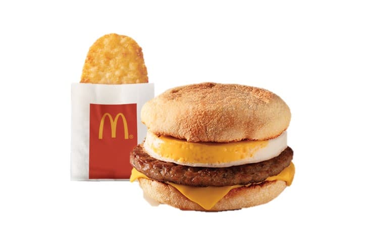 McMuffin c/ huevo salchicha + Papa Hash