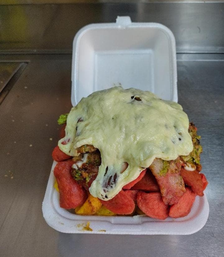 Salchipapa Salchiburguer Personal