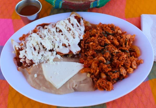 Huevos con Chilorio