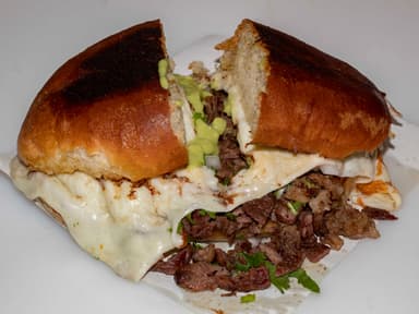 Torta de Birria