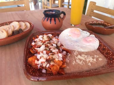 Chilaquiles con huevo