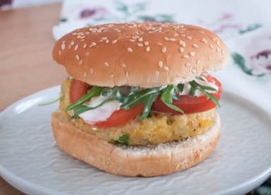 Hamburguesa de Pescado con Papas